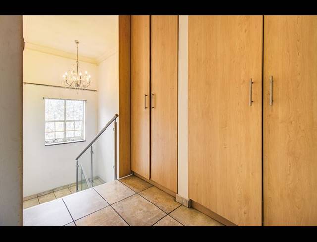 2 BEDROOM DUPLEX FOR SALE IN KEMPTON PARK EXT 4